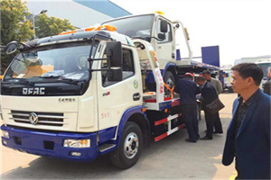 新昌汽车道路救援拖车价格